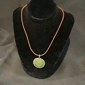 Elegant Green Pendant Necklace